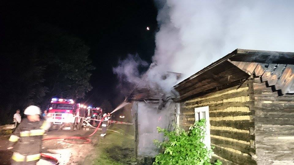 Trudna noc strażaków