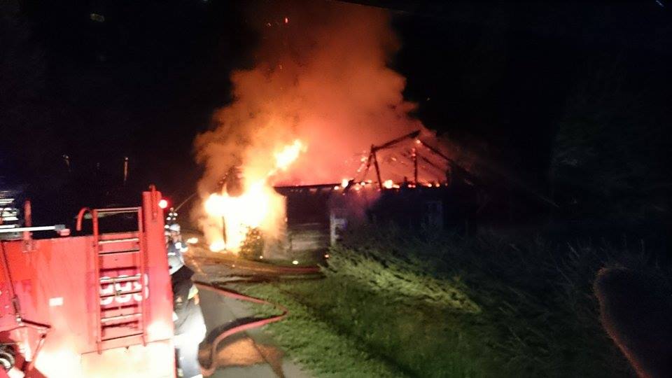 Trudna noc strażaków