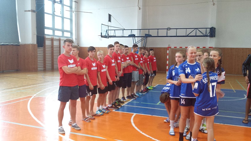 Sarius Cup 2015 - UKS Wiertmet Libusza na podium