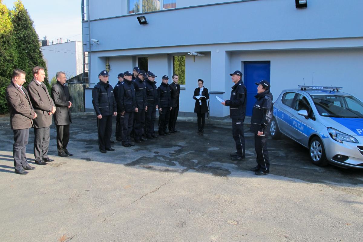 Nowy radiowóz dla bieckich policjantów
