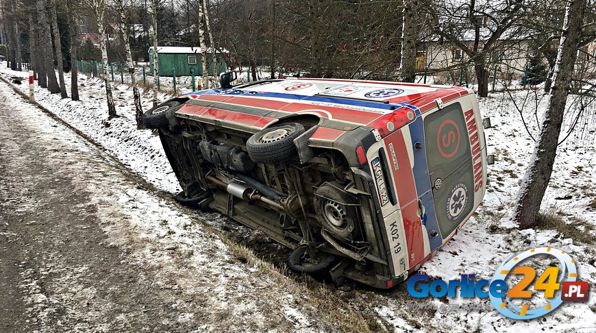 Wymusiła pierwszeństwo na karetce