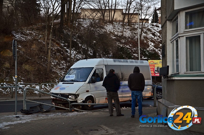 Bus potrącił kobietę