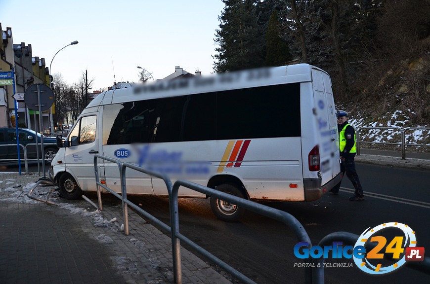 Bus potrącił kobietę