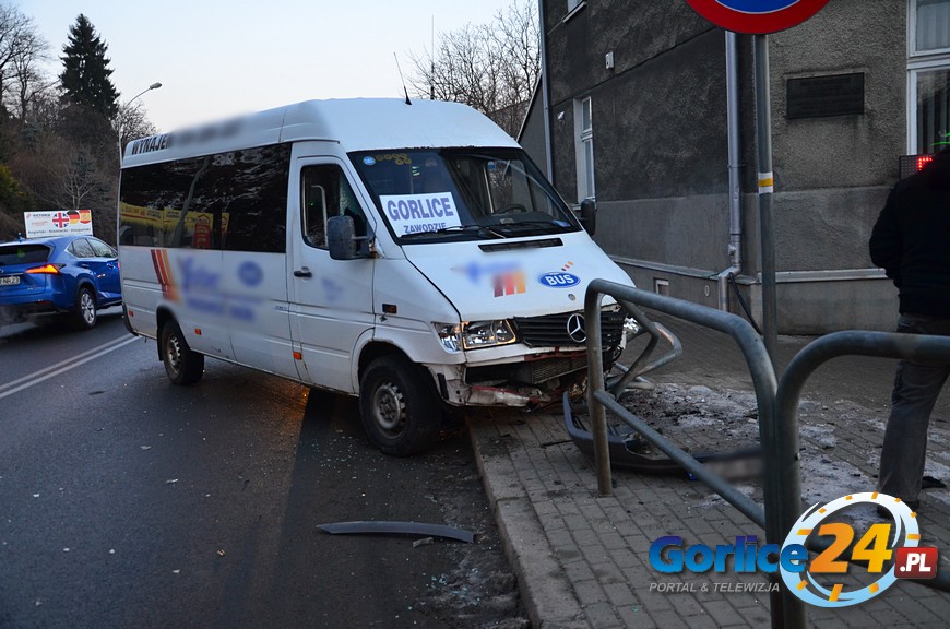 Bus potrącił kobietę