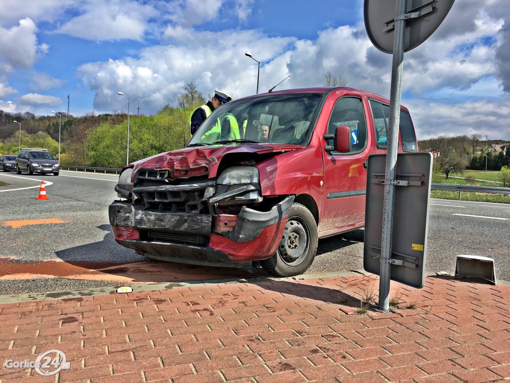 Biecz: DK28 zderzenie Fiata i Renault