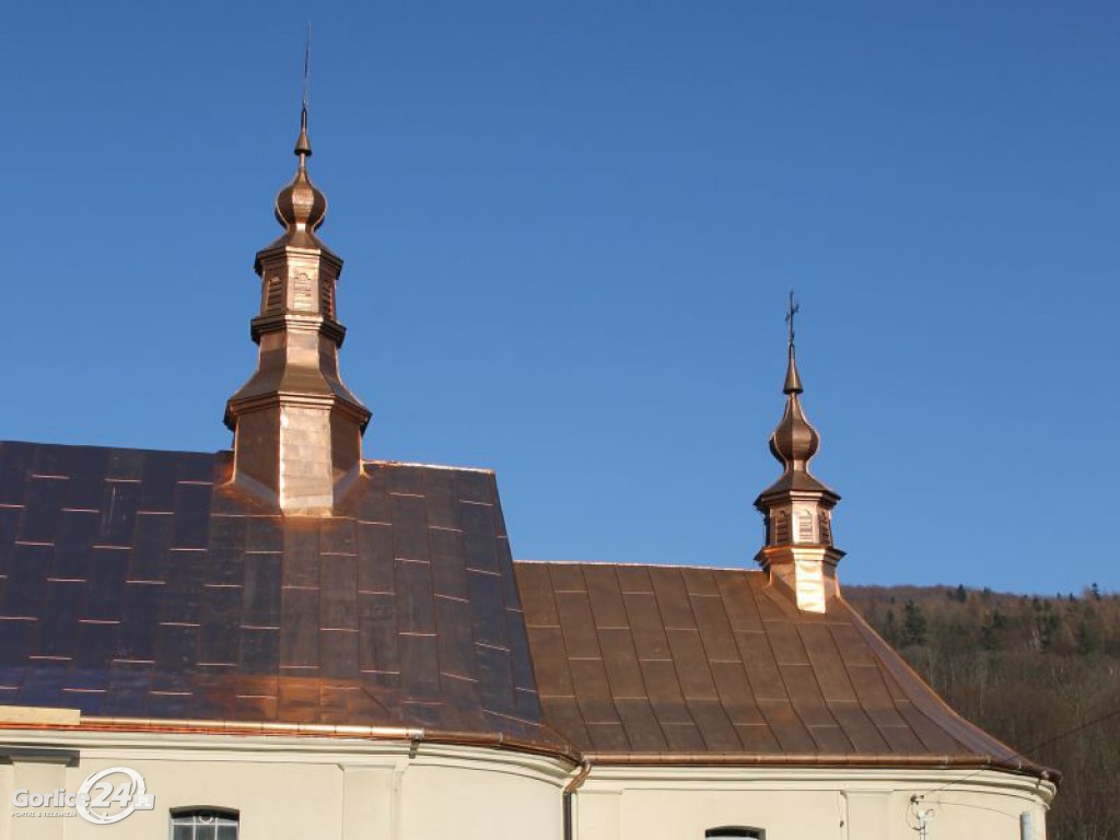 Naprawili dach pod nieobecność nietoperzy