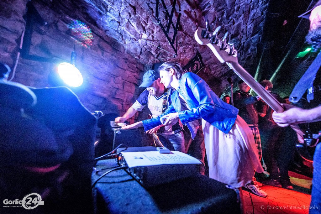 Koncert: Siksa / Pochwalone / Party 5