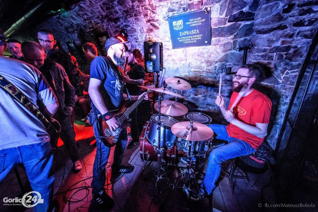 Koncert: Siksa / Pochwalone / Party 5
