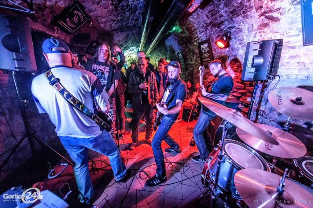 Koncert: Siksa / Pochwalone / Party 5