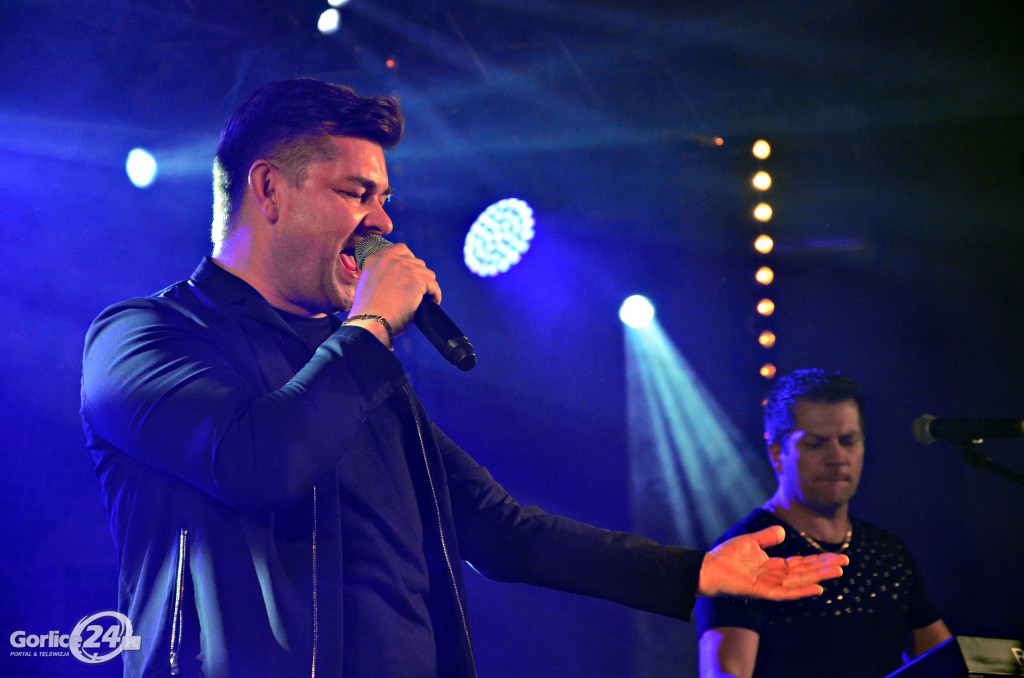 Zenek Martyniuk & Przyjaciele