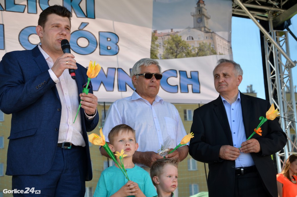 Niepełnosprawni, żonkile i Andre