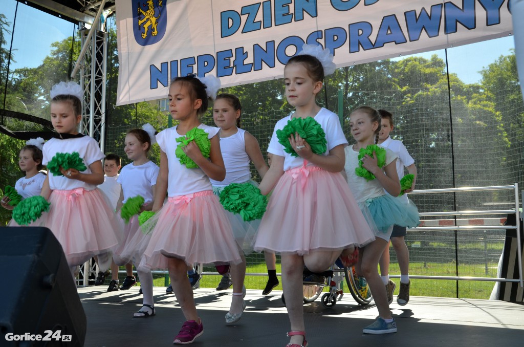 Niepełnosprawni, żonkile i Andre