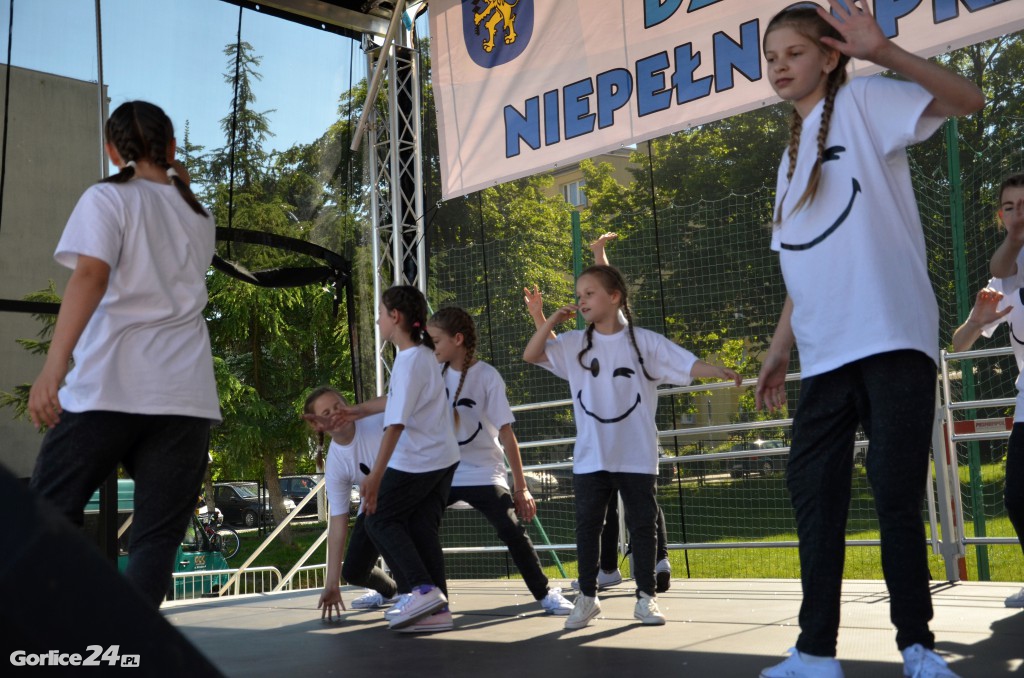 Niepełnosprawni, żonkile i Andre