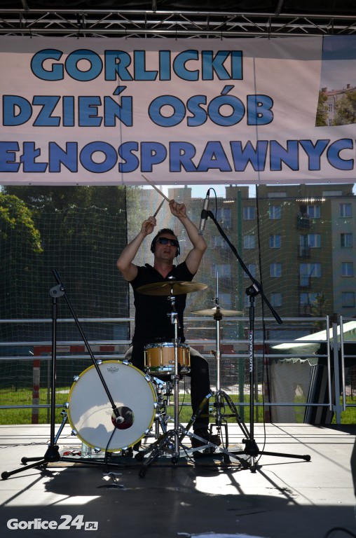 Niepełnosprawni, żonkile i Andre