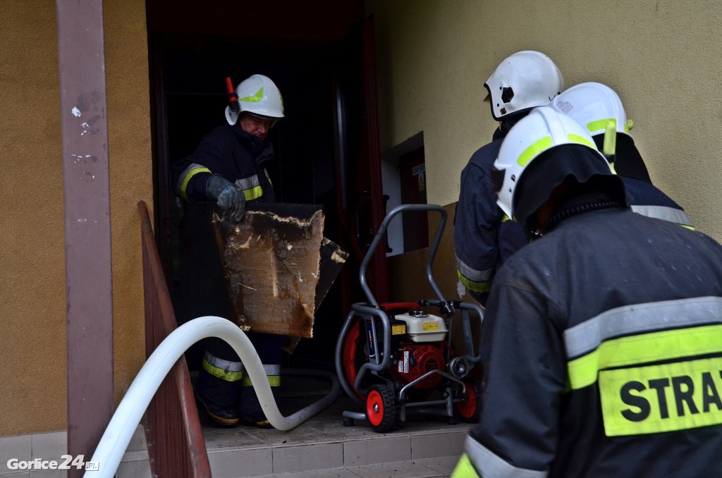 Gorlice: Pożar w bloku mieszkalnym