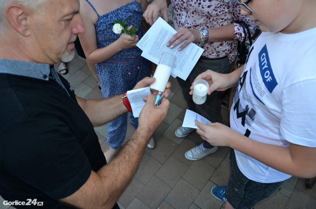 Gorlice: pikieta KOD pod Sądem