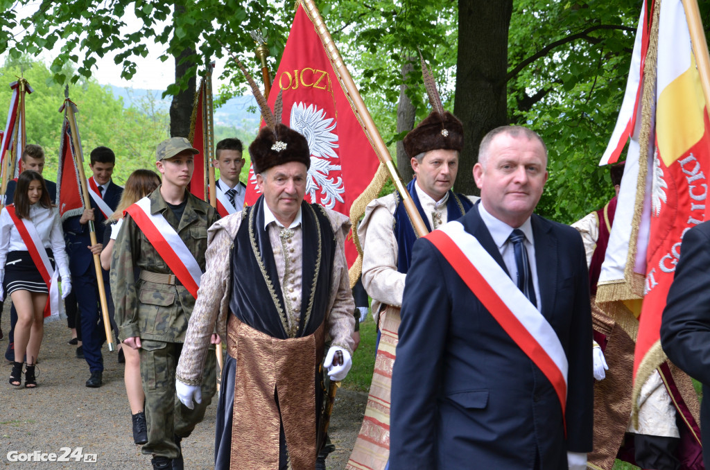 Hołd poległym na cmentarzu nr 91