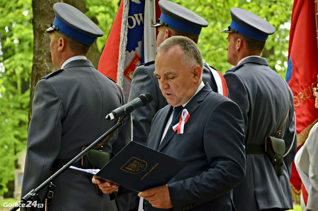 Hołd poległym na cmentarzu nr 91