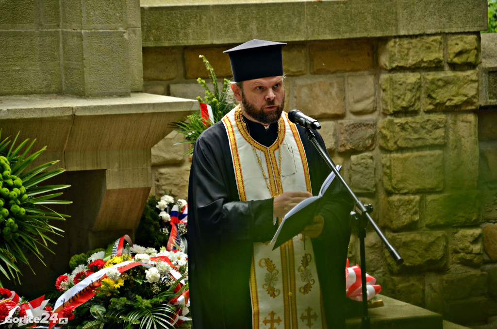 Hołd poległym na cmentarzu nr 91