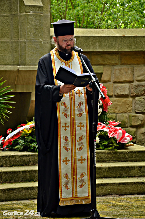 Hołd poległym na cmentarzu nr 91
