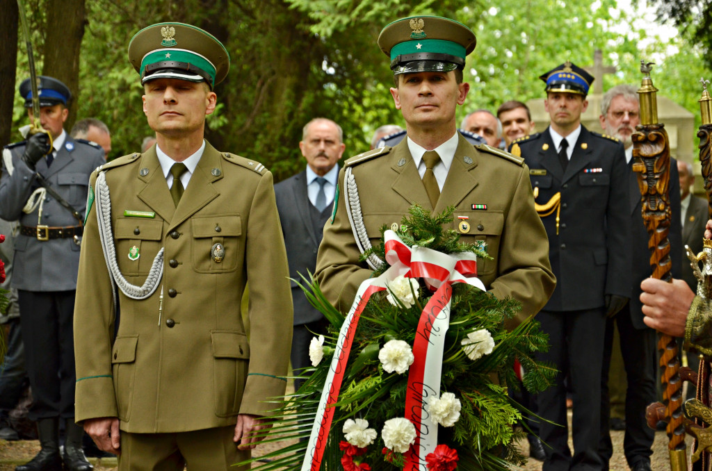 Hołd poległym na cmentarzu nr 91
