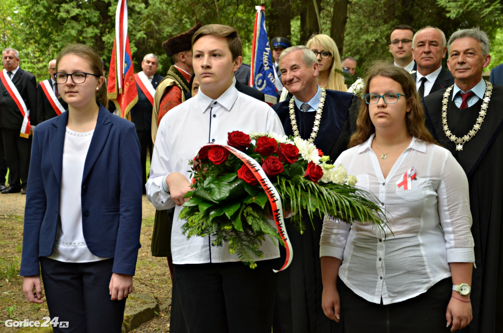 Hołd poległym na cmentarzu nr 91