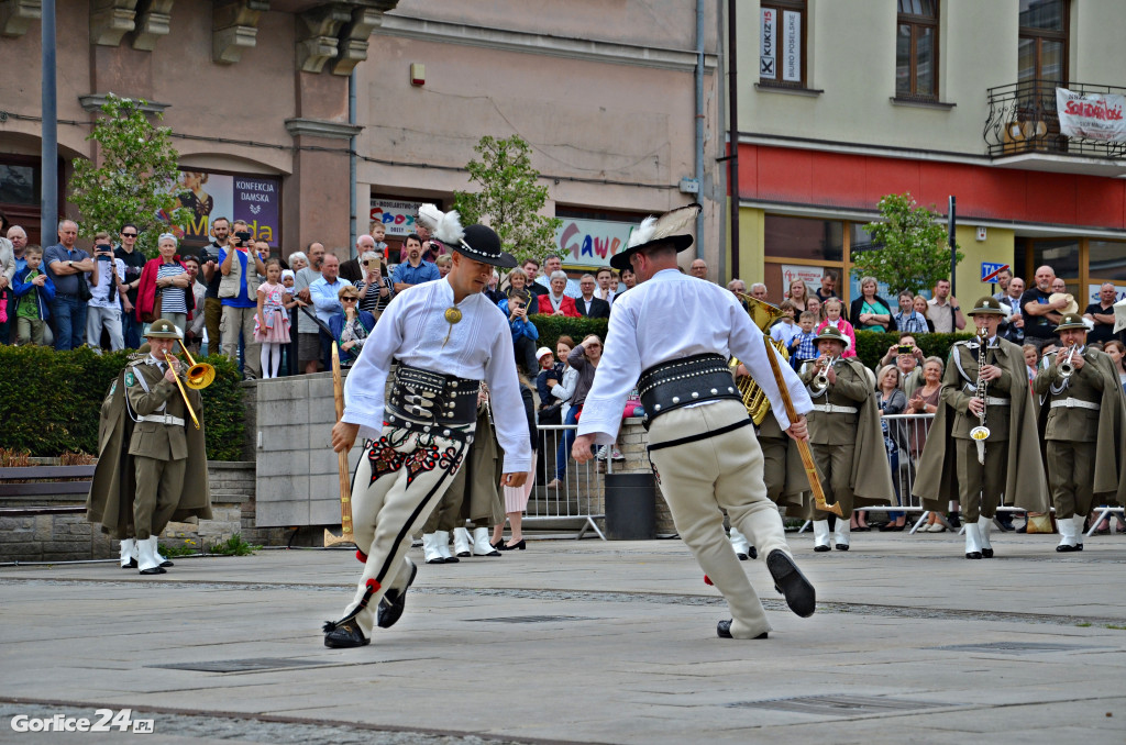 Musztra Paradna na gorlickim Rynku