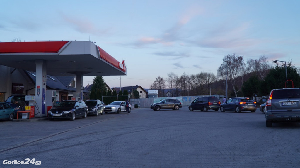Kolejki po paliwo w Gorlicach