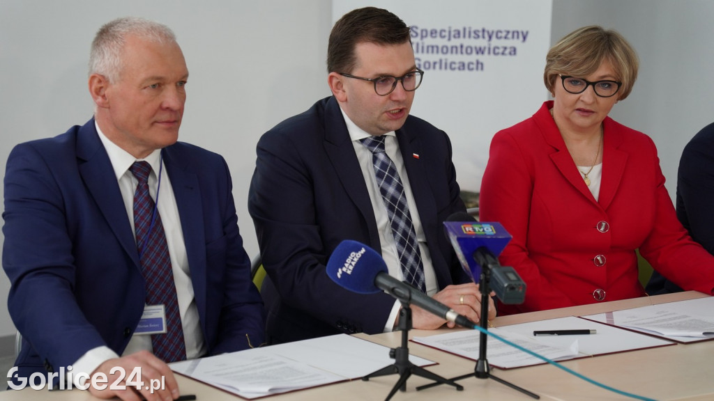 2 miliony dla szpitala - konferencja