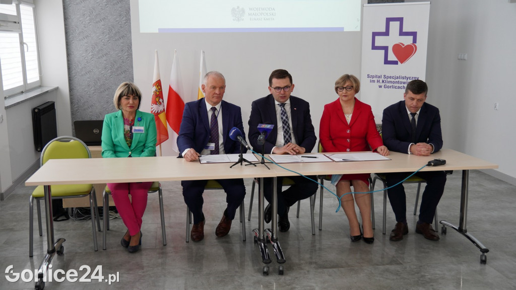 2 miliony dla szpitala - konferencja