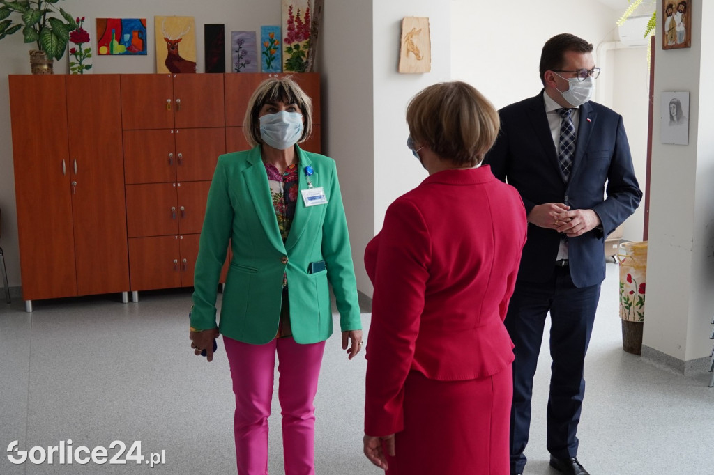 2 miliony dla szpitala - konferencja