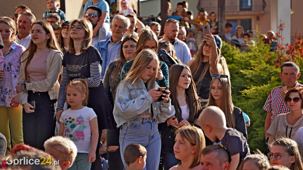 Tłumy w Bobowej - święto patronki miasta