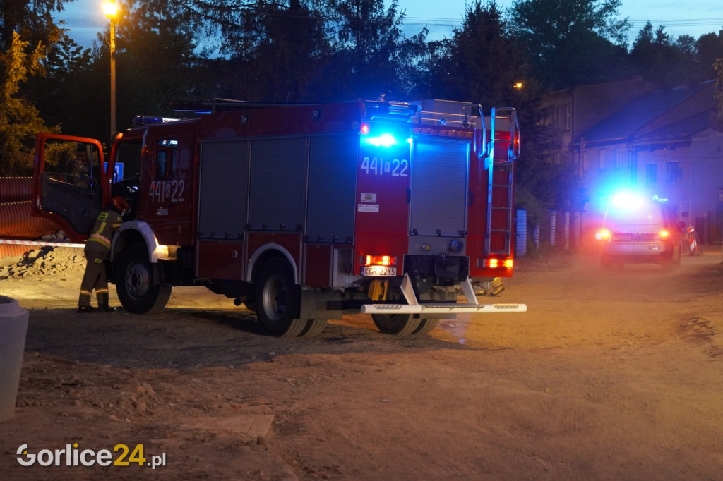 Uwaga gaz! Akcja strażaków na Nadbrzeżnej 16.05.