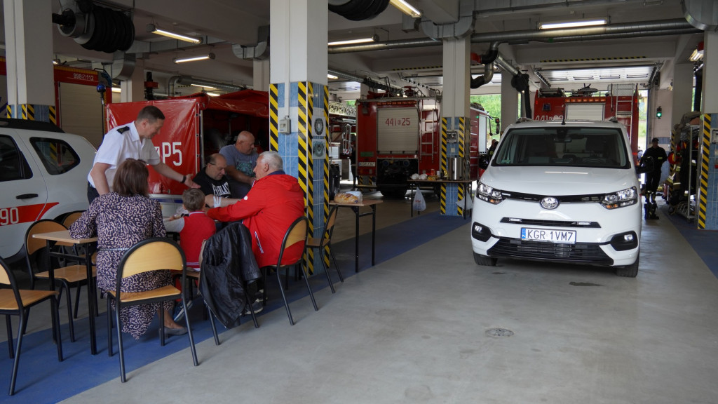 Dzień dziecka i zbiórka krwi u strażaków 28.05.