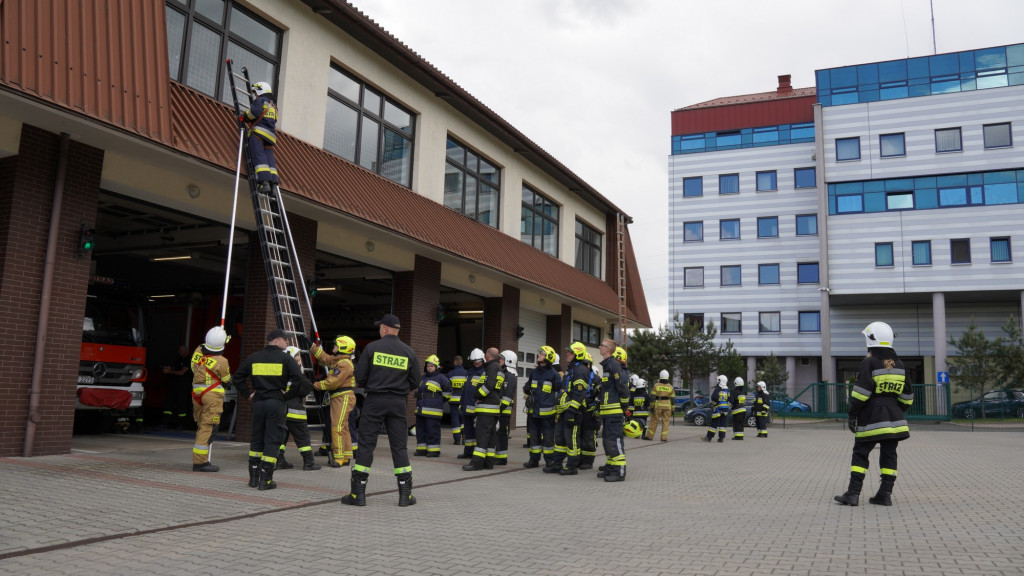 Dzień dziecka i zbiórka krwi u strażaków 28.05.