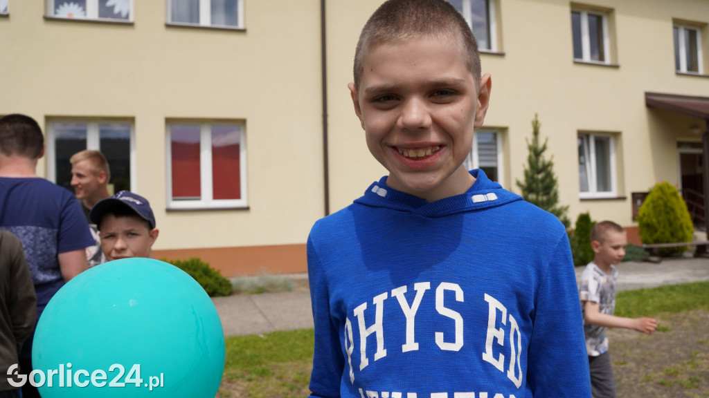 Radość dzieci - Dzień otwarty w SOSW w Szymbarku