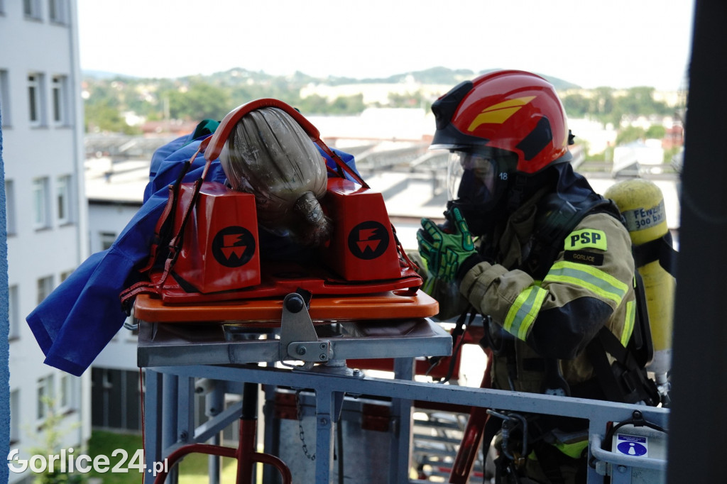 Ćwiczenia strażaków w szpitalu 30.06.2022