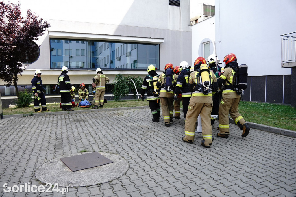 Ćwiczenia strażaków w szpitalu 30.06.2022