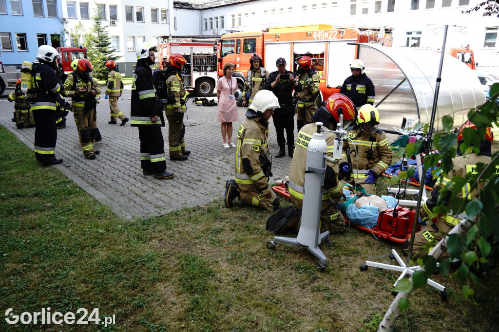 Ćwiczenia strażaków w szpitalu 30.06.2022