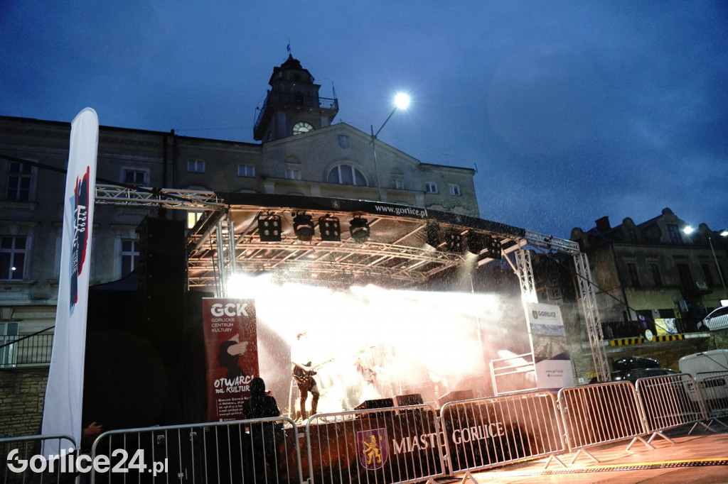 Jack Moore zaśpiewał w Gorlicach - FPN - dzień 2