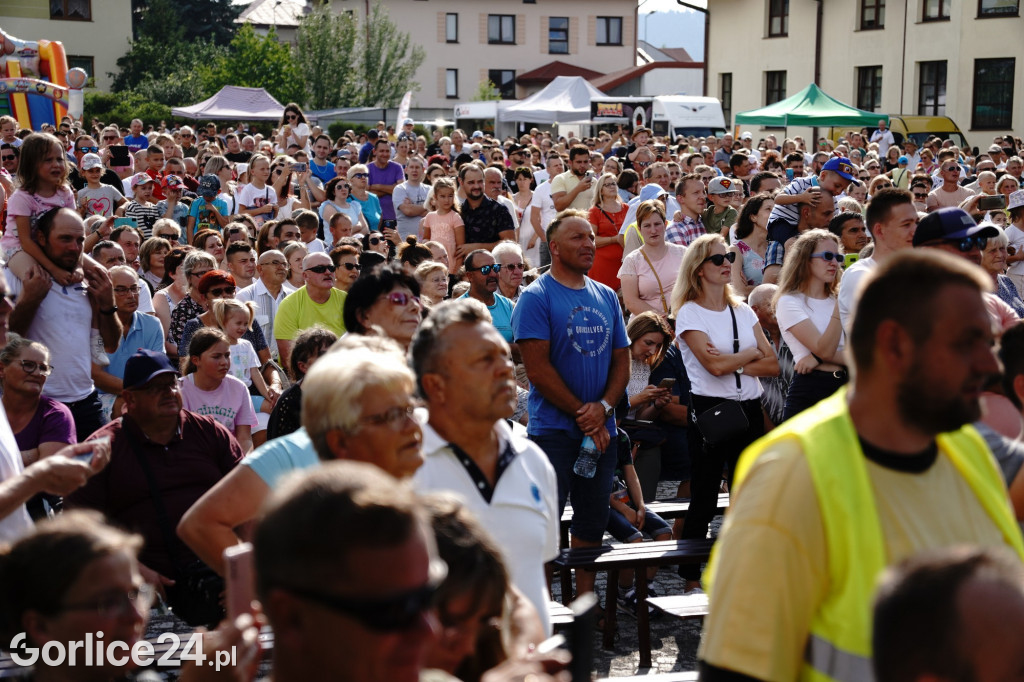 Tłumy na festynie w parafii św. Jadwigi Królowej