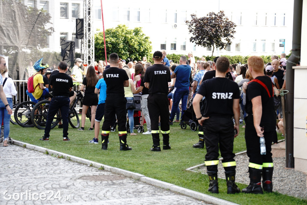 Tłumy na festynie w parafii św. Jadwigi Królowej
