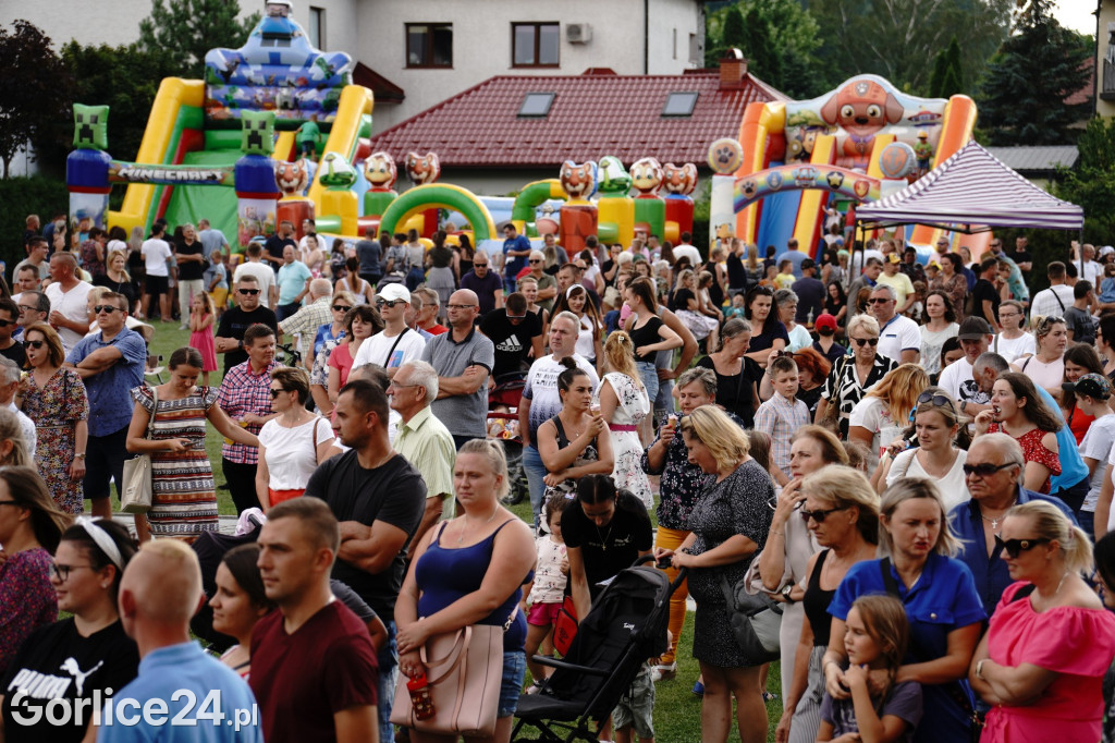 Tłumy na festynie w parafii św. Jadwigi Królowej
