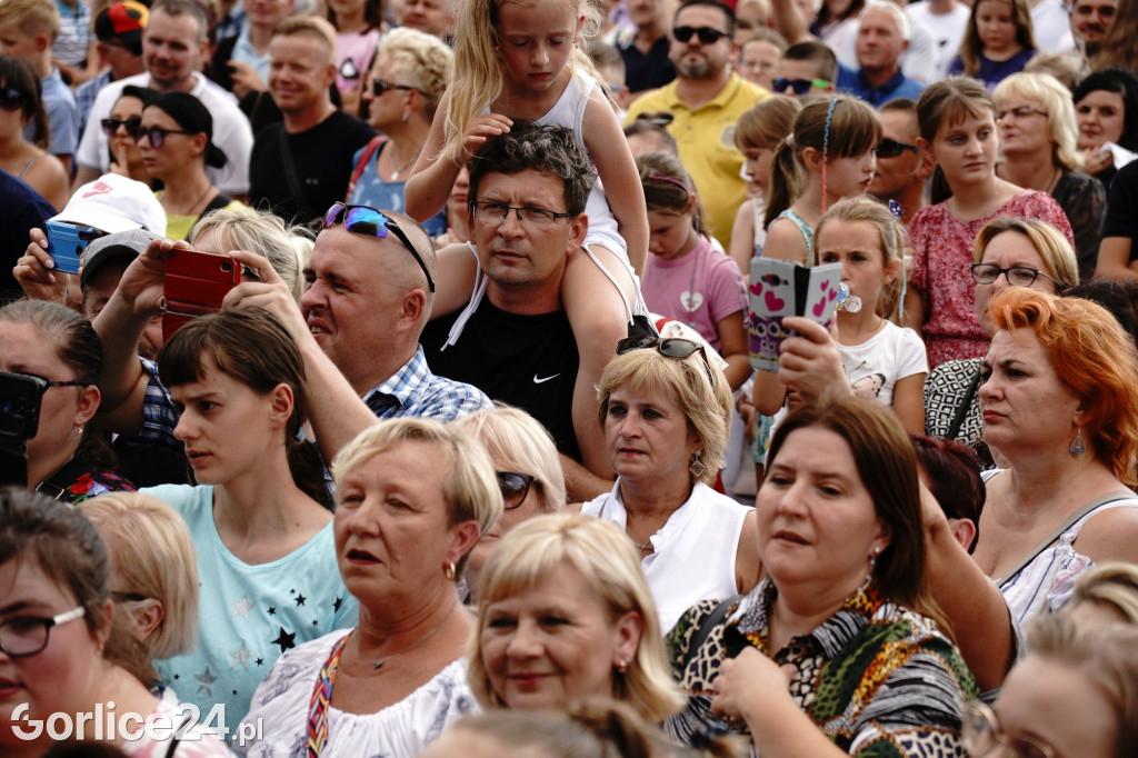Tłumy na festynie w parafii św. Jadwigi Królowej