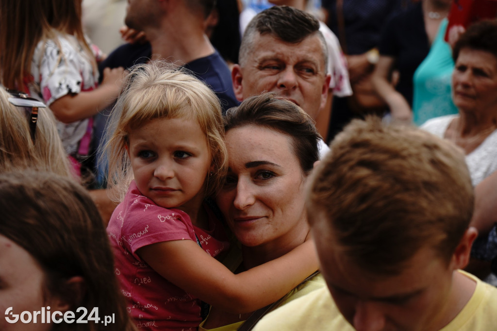 Tłumy na festynie w parafii św. Jadwigi Królowej