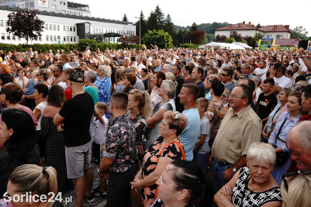 Tłumy na festynie w parafii św. Jadwigi Królowej