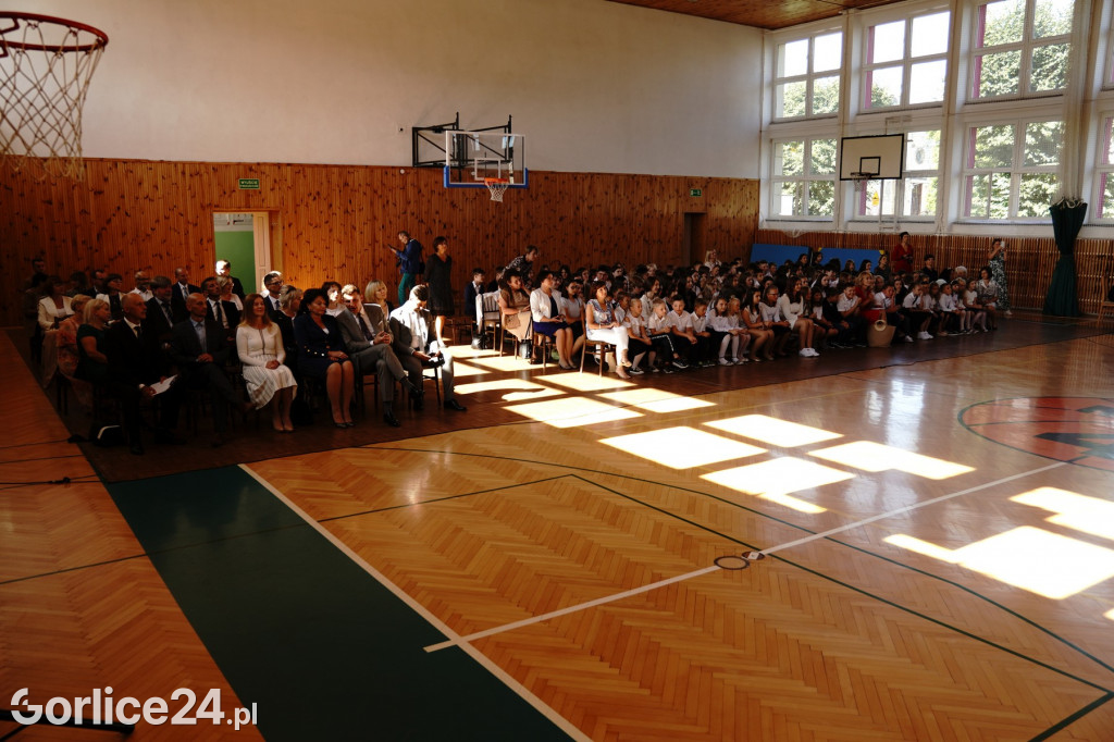 Otwarcie boiska przy MZS nr 4 w Gorlicach 01.09.