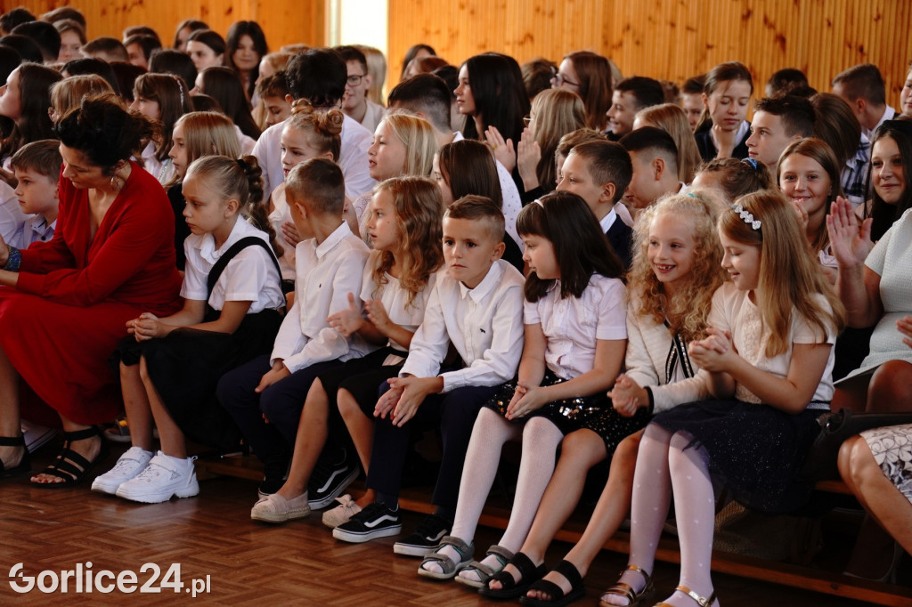 Otwarcie boiska przy MZS nr 4 w Gorlicach 01.09.