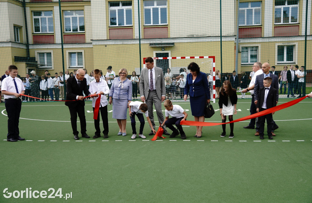 Otwarcie boiska przy MZS nr 4 w Gorlicach 01.09.