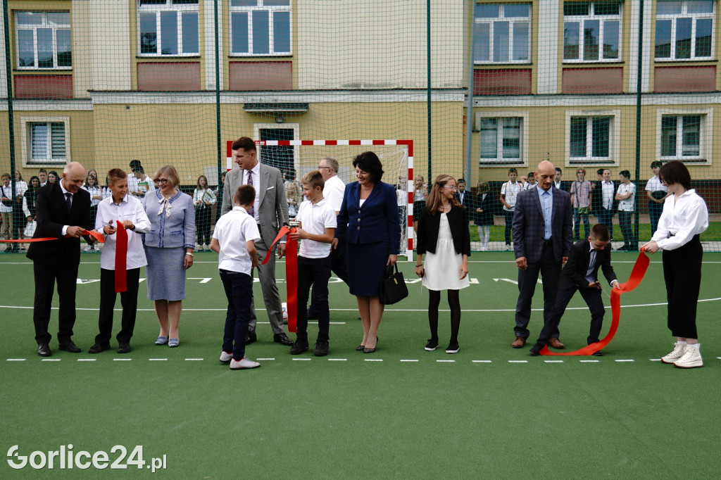 Otwarcie boiska przy MZS nr 4 w Gorlicach 01.09.